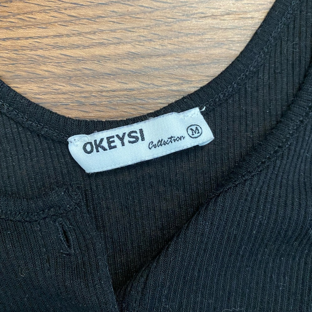 Crop top - Picture 2 of 2